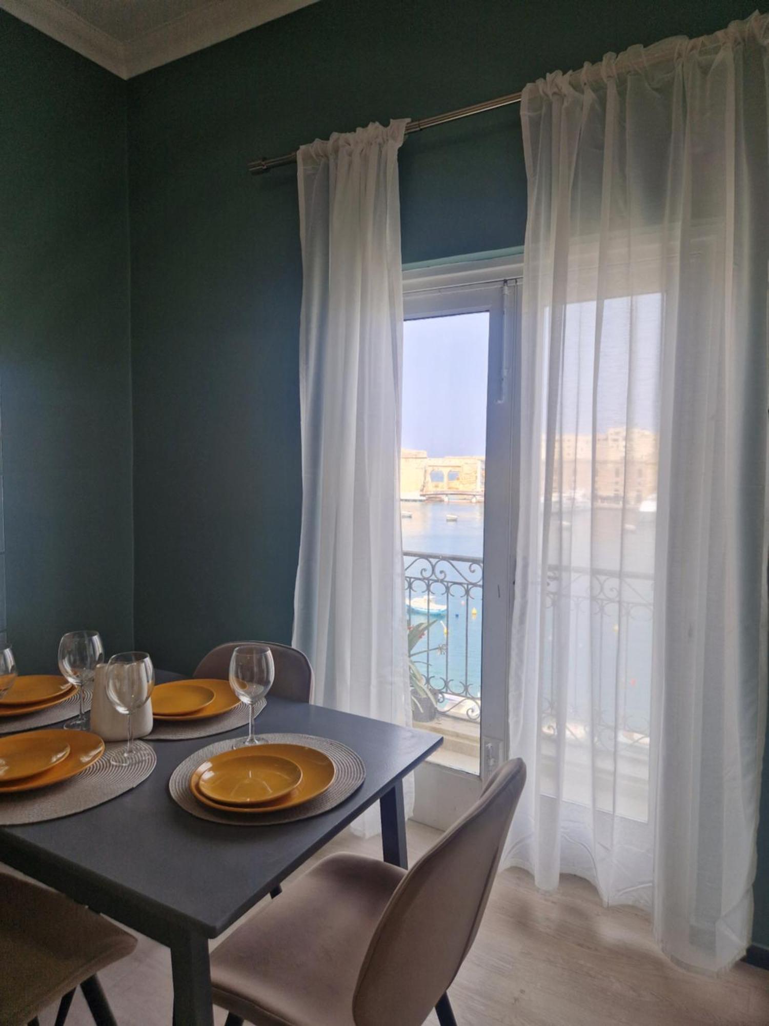 Korzo Suites Senglea Waterfront Exterior photo