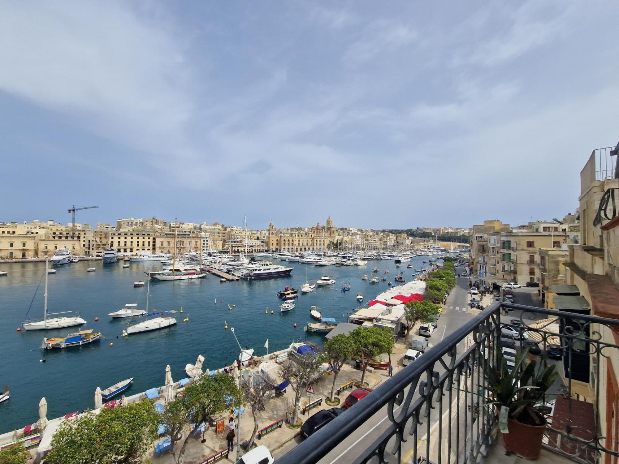 Korzo Suites Senglea Waterfront Exterior photo