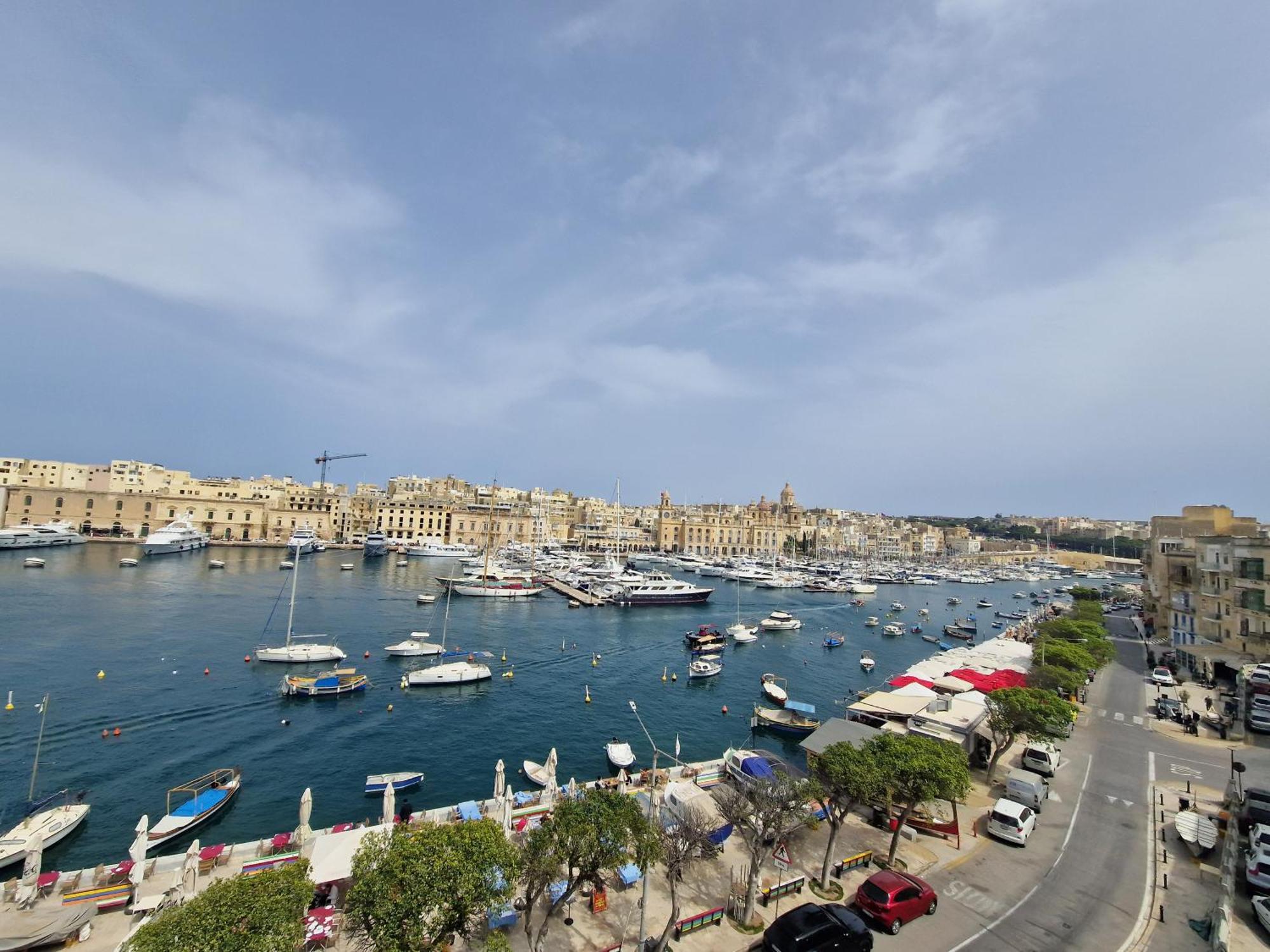 Korzo Suites Senglea Waterfront Exterior photo